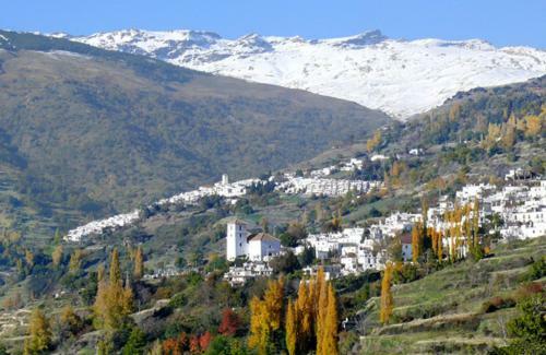 Bubion. Alpujarra Granadinaアパートメント エクステリア 写真